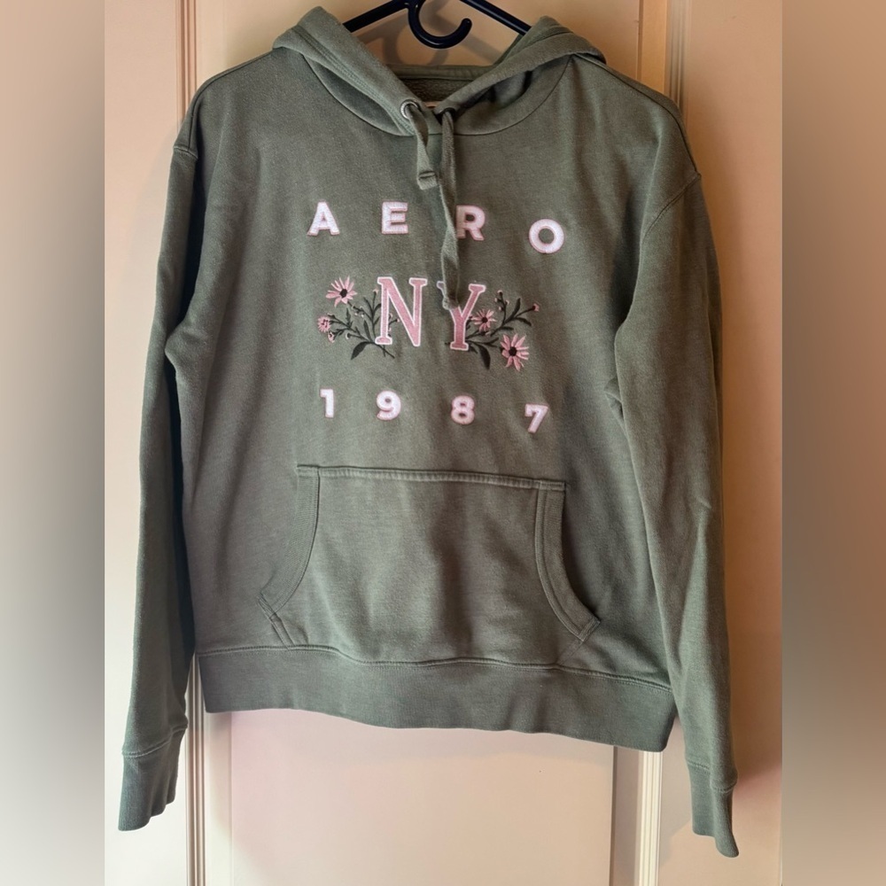 Aeropostale Green Sweater with Vintage Graphics Size L